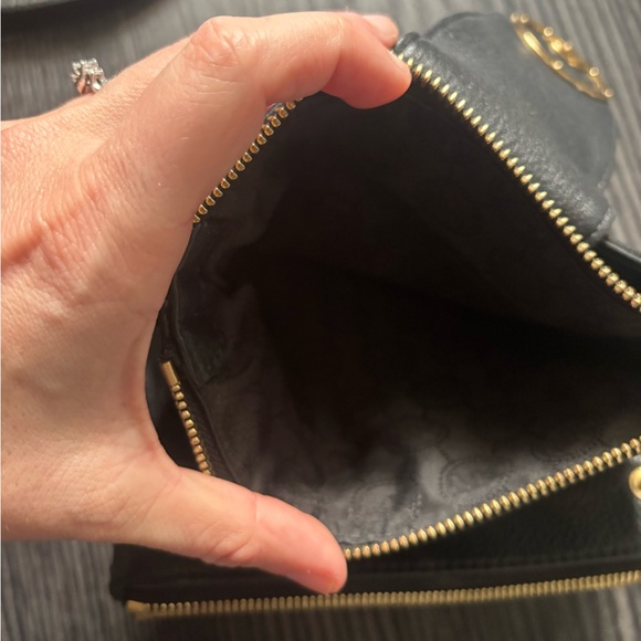 Michael Kors Black Leather Crossbody Bag with Gold Logo - Picture 3 of 6